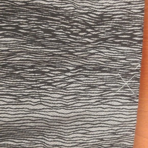 *SOLD* NWOT Ann Taylor Skirt Size 10 - Picture 5 of 10